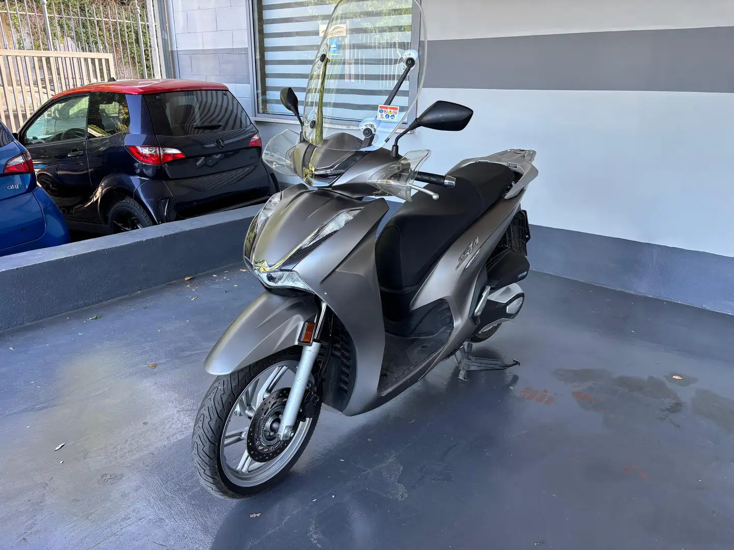 Honda SH 350i Grigio - 2
