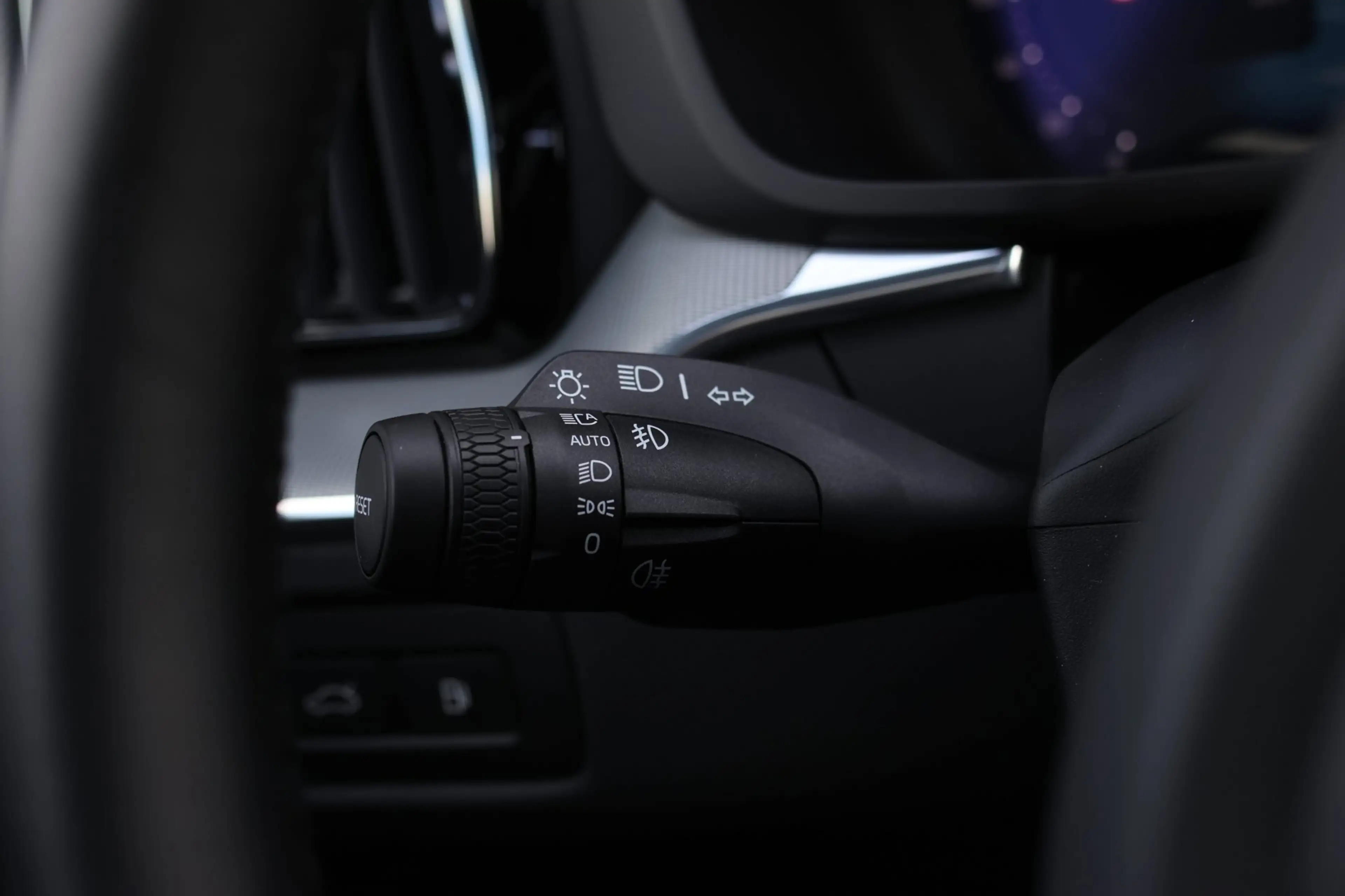 Volvo XC60 2.0 T8 Plug-in hybrid AWD Ultra Black Edition *B&W — photo 50