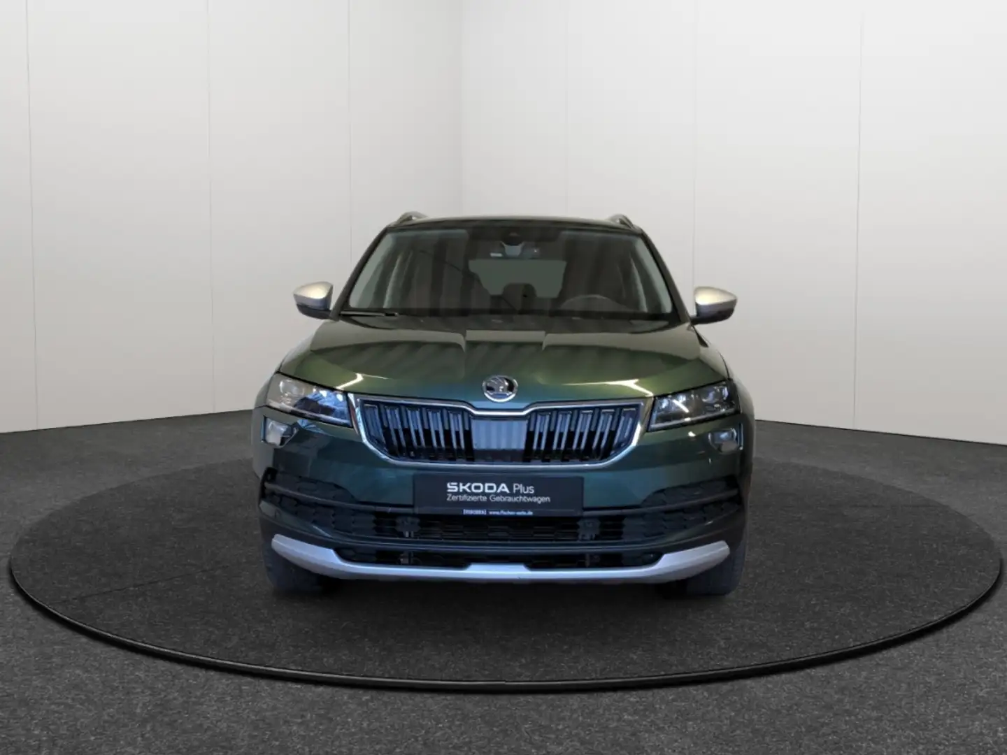Skoda Karoq 2.0TDI 4x4 DSG Scout LED AHK Navi Carplay SHZ PDC Vert - 2