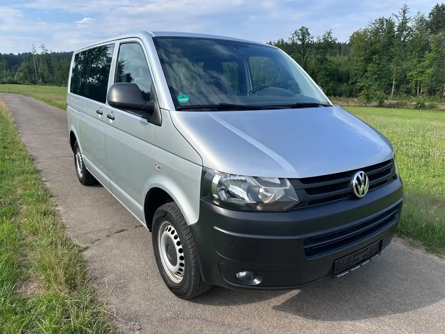 Volkswagen T5 Transporter Kasten-Kombi 1.Hand Scheckheft Silber - 1