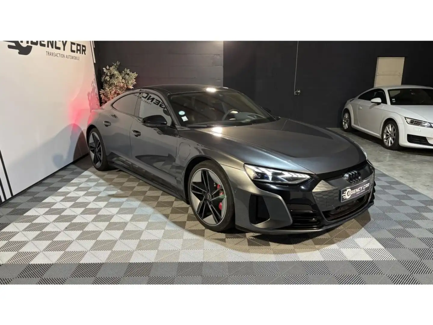 Audi e-tron GT RS Quattro 646ch S Extended - 1ère Main Grau - 2