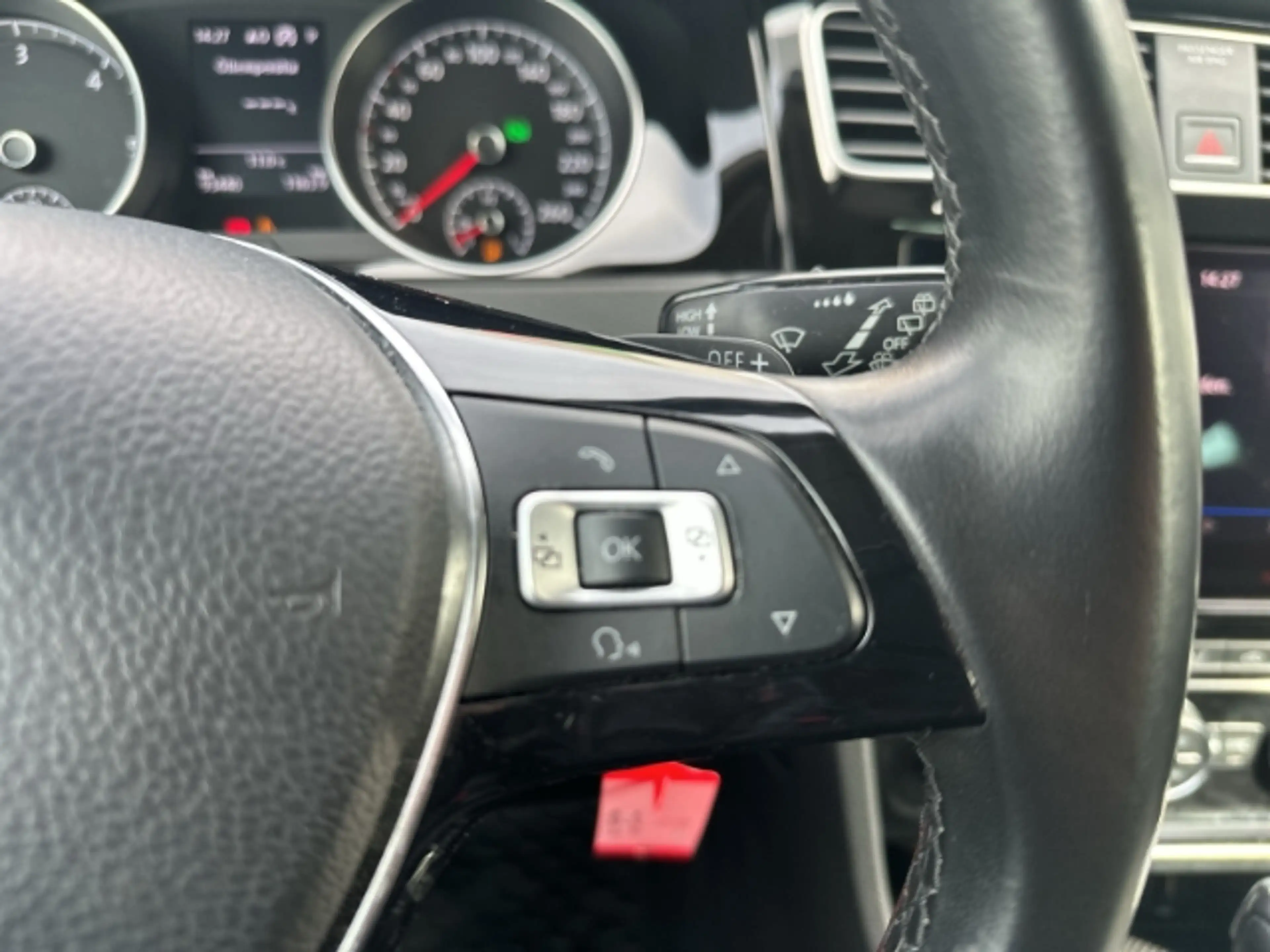 Volkswagen Golf 7 Join 1.6 TDI DSG - Navi - SHZ - Ganzjahresreifen — photo 18