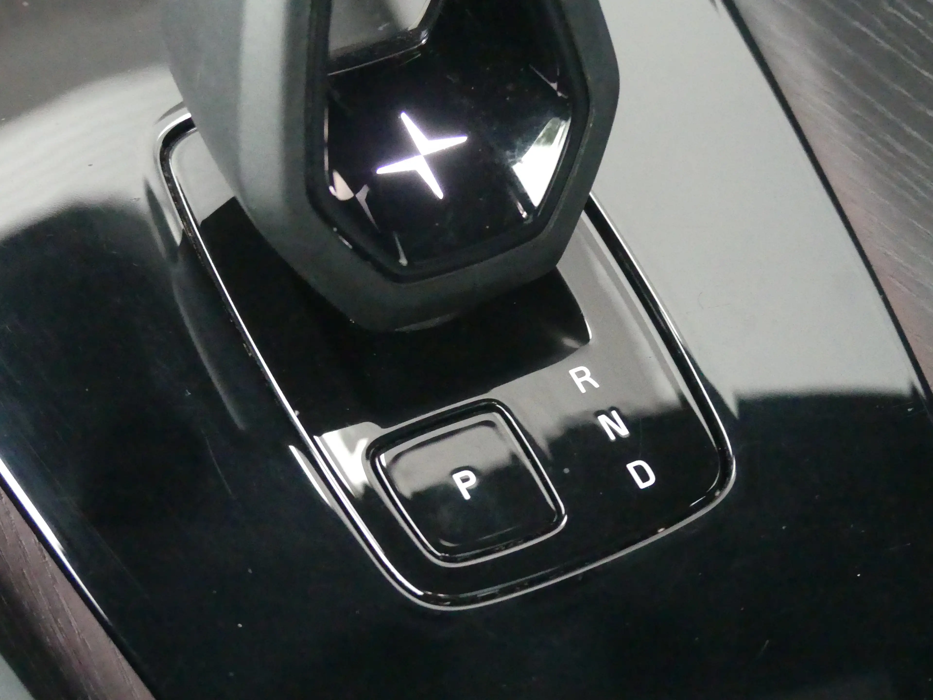 Polestar 2 Long Range Dual Motor Launch Edition 78kWh | SOH 9 — photo 30
