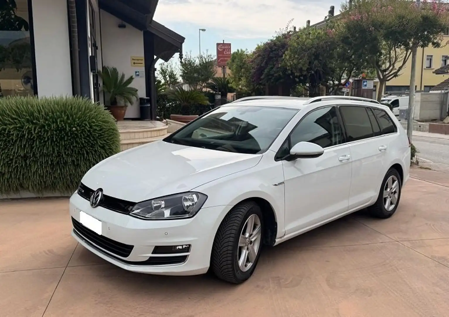 Volkswagen Golf Variant Golf Variant 1.4 tgi Highline Executive (business) Bianco - 1