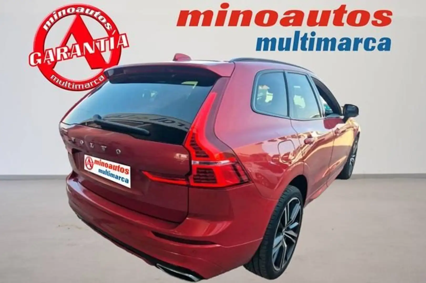 Volvo XC60 R-DESIGN 2.0 T6 RECHARGE AWD 341 CV Rojo - 2