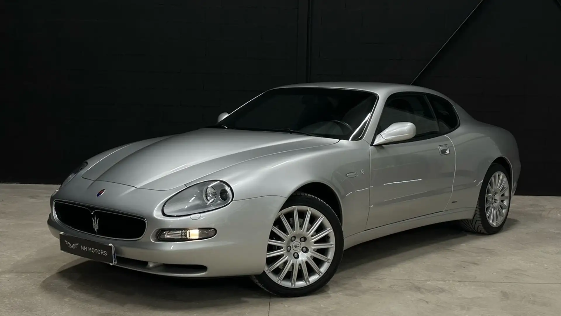 Maserati 4200 V8 390 CV Gris - 1
