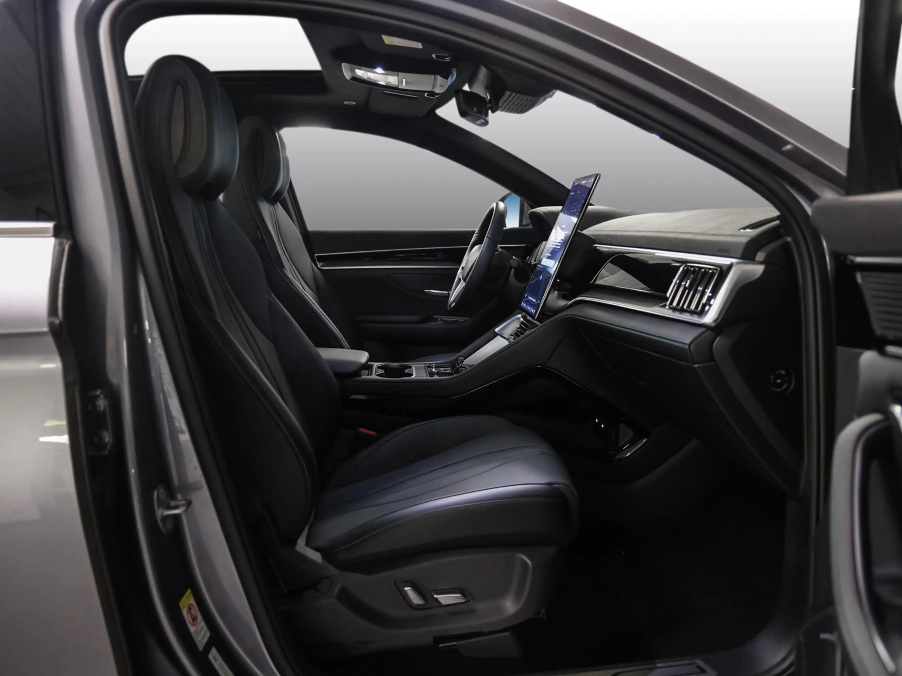 BYD Seal U PHEV Boost LEDER SD NAVI SHZ PDC KLIMA BT — photo 3