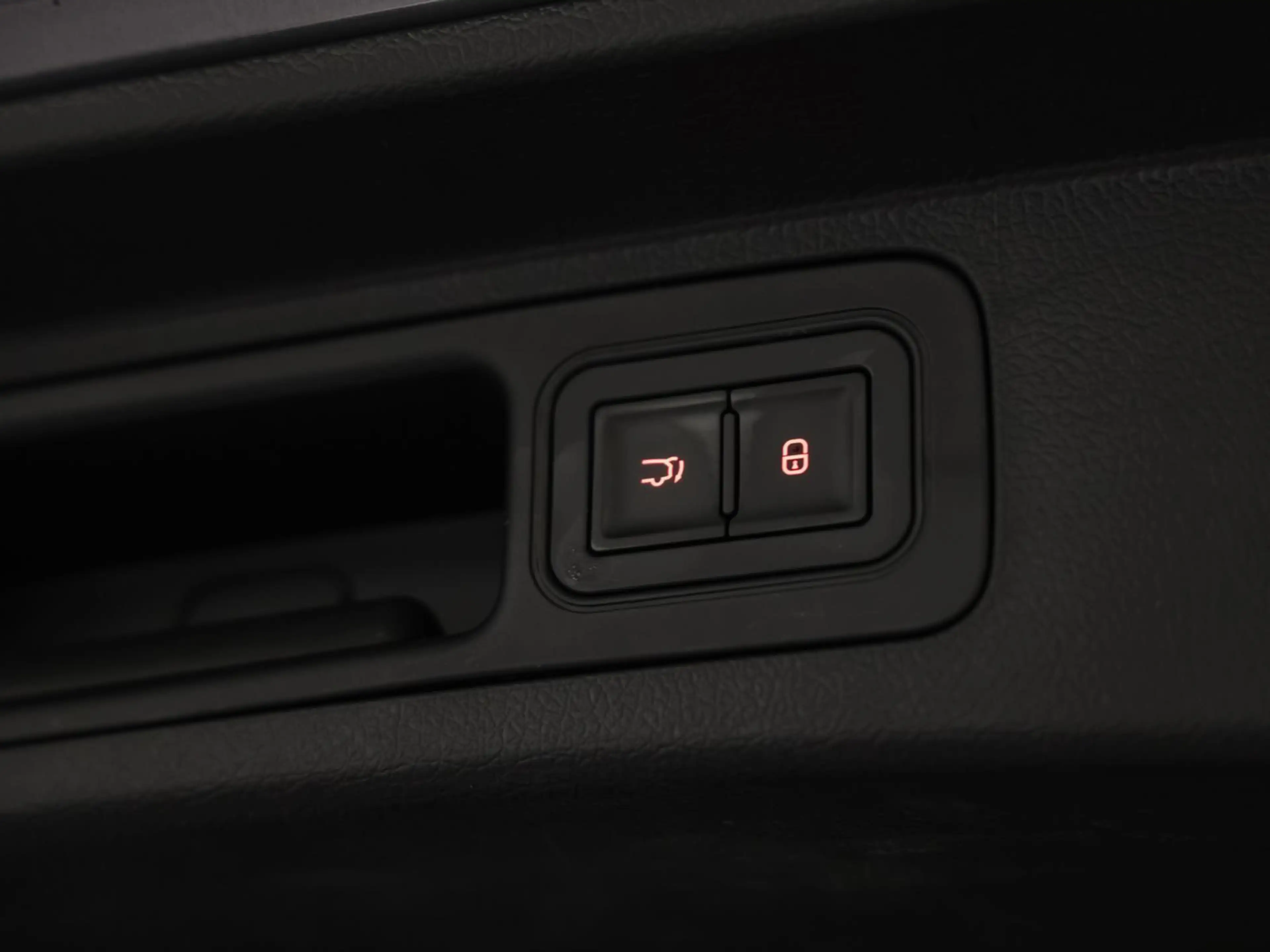BYD Seal U PHEV Boost LEDER SD NAVI SHZ PDC KLIMA BT — photo 11