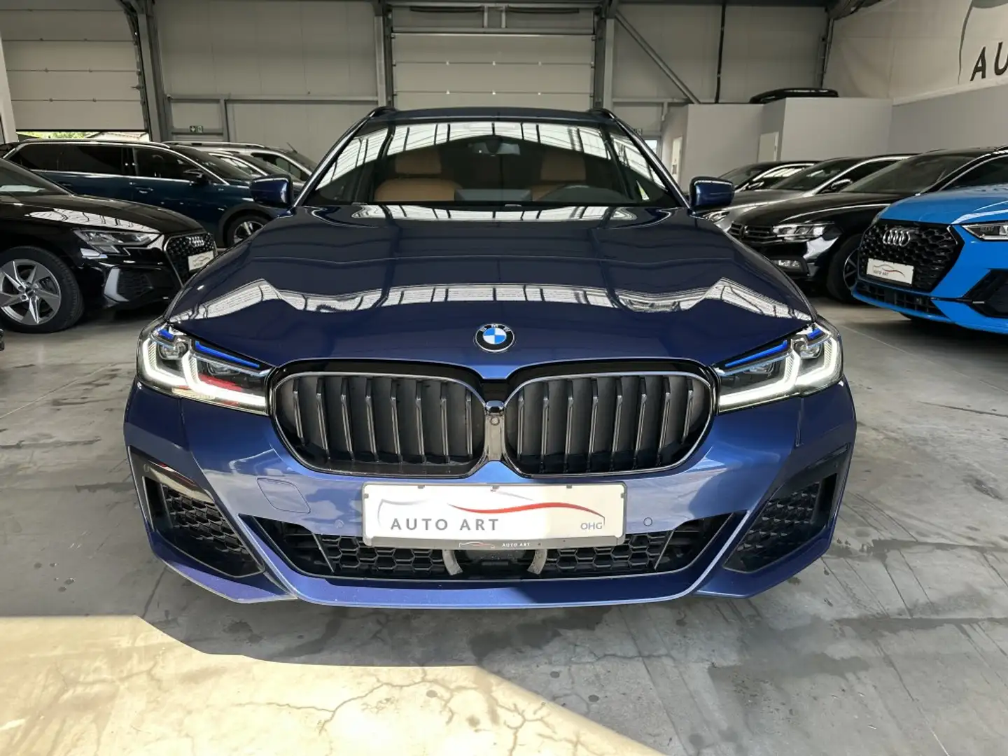 BMW 530 e M Sport Laser ACC Pano SHZ HUD Blau - 2
