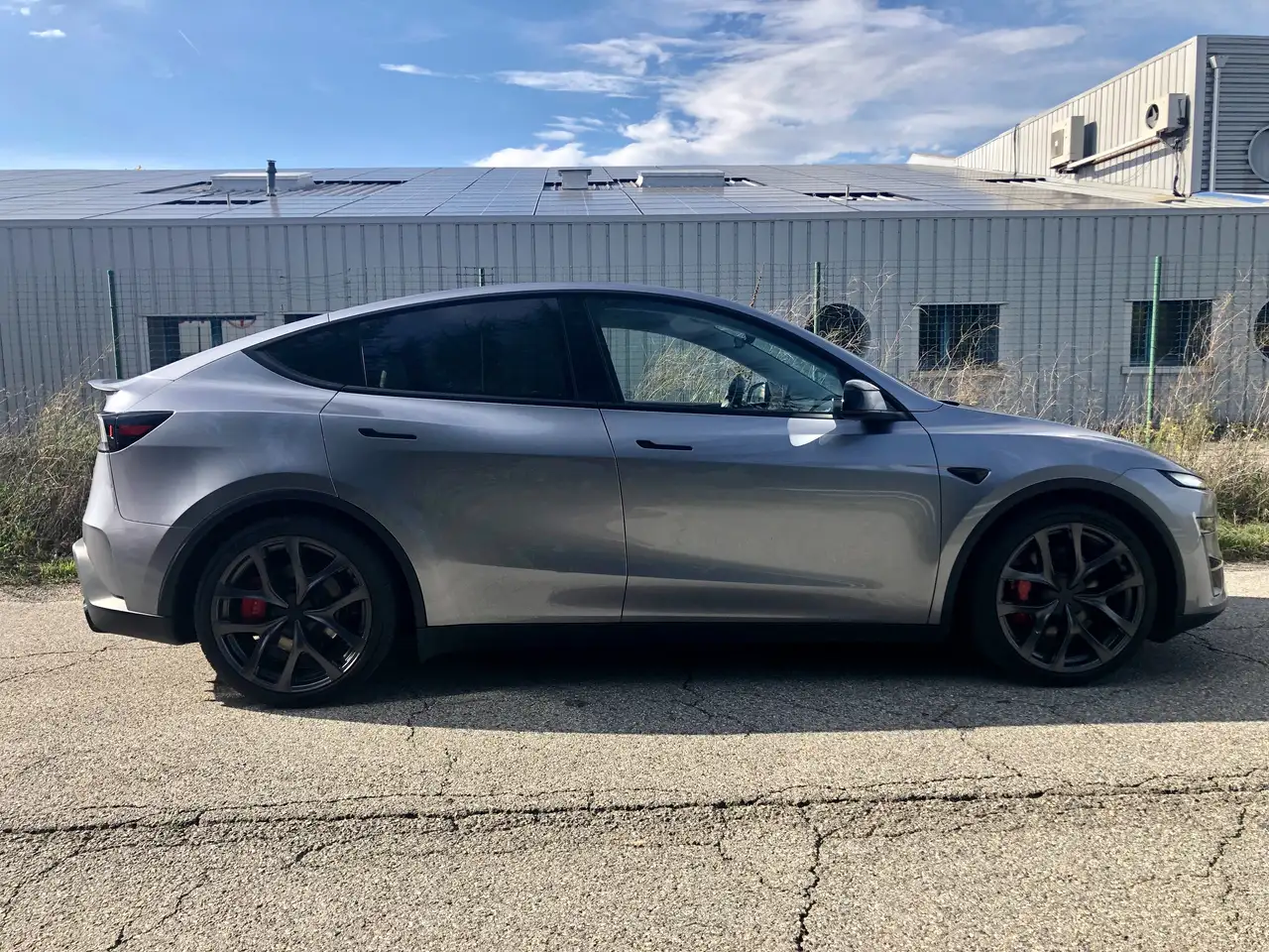 Tesla Model Y 2026