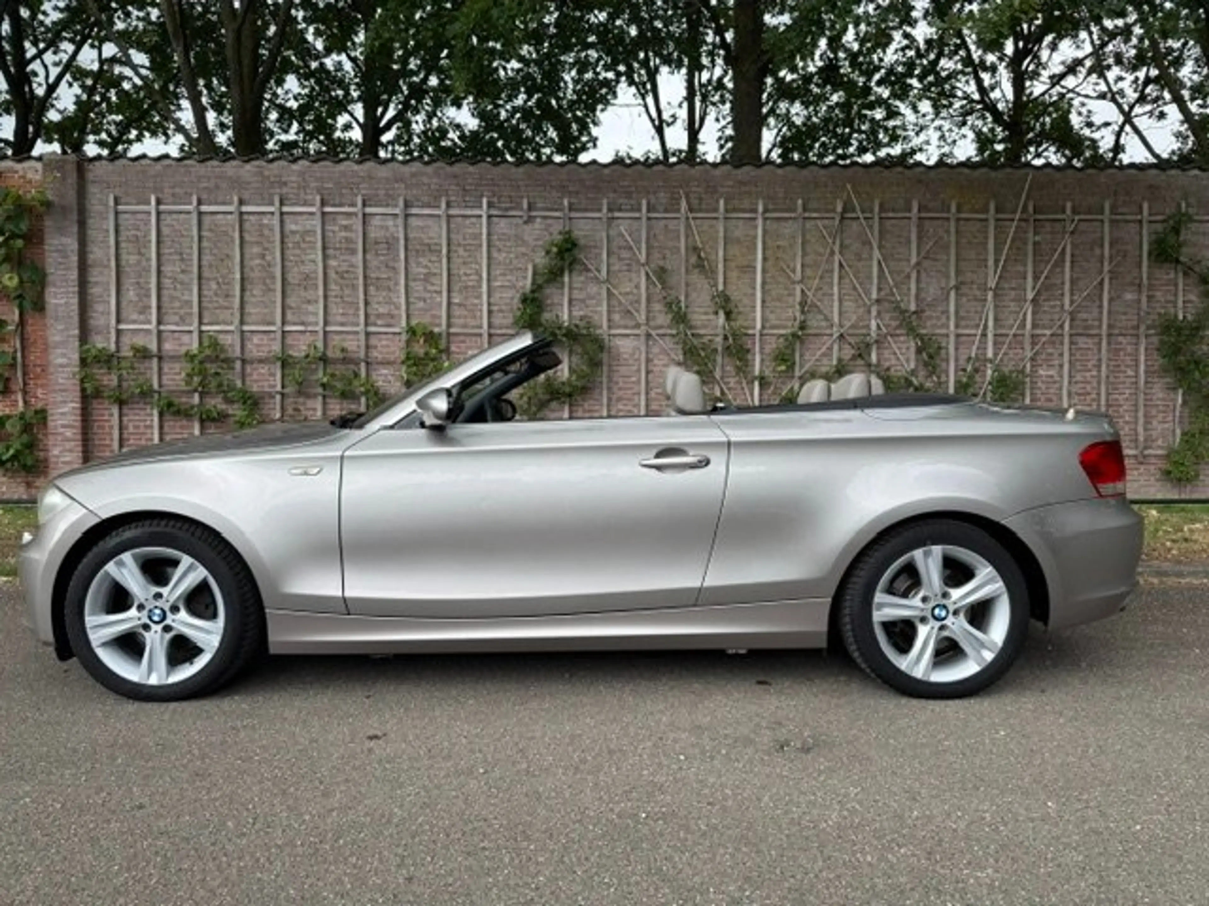 BMW 125 Cabrio / mem Sport St / Stoelverw / Navi / Cruise