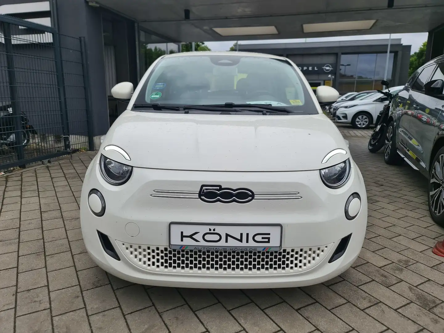 Fiat 500e Base - AUTOMATIK CCS / CarPlay Weiß - 2