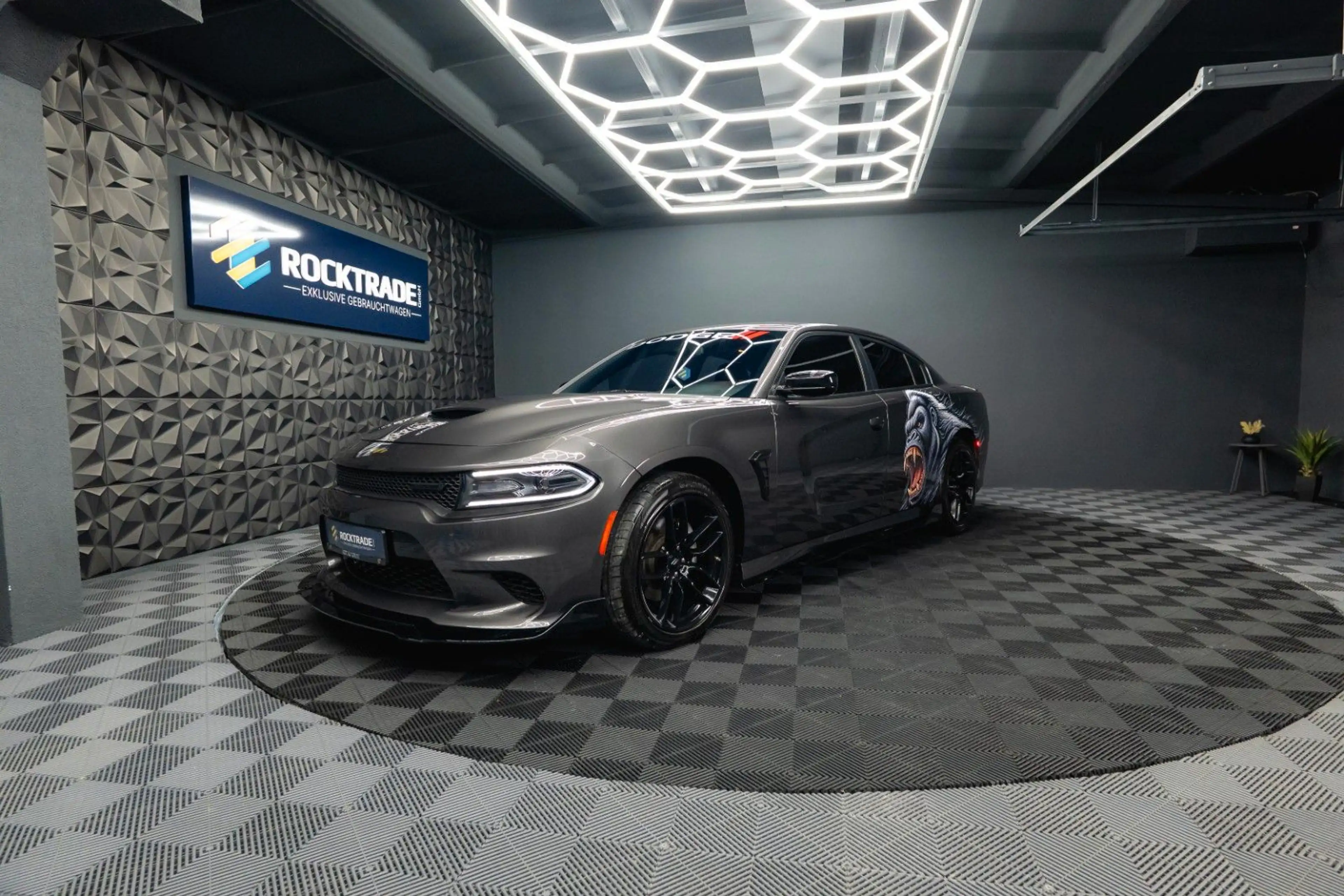 Dodge Charger 5.7 V8 HEMI R/T KONG Night Performance