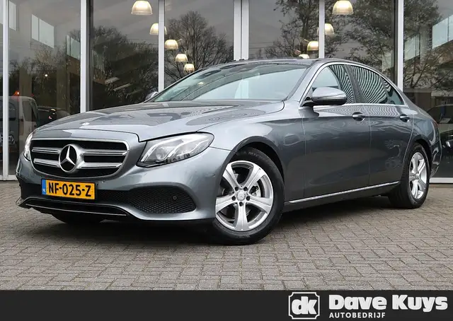 Mercedes-Benz E 200 Avantgarde | Widescreen | Schuifdak | Sfeerverlich
