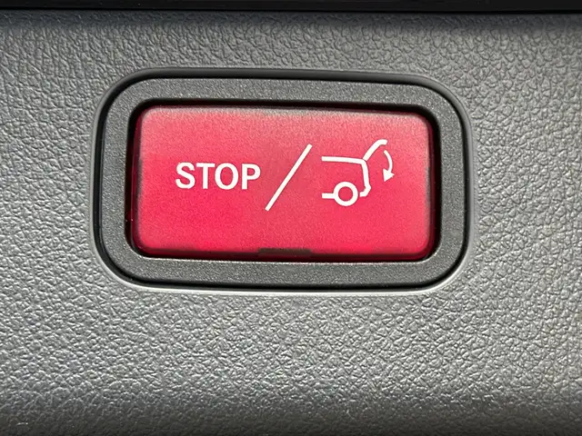Mercedes-Benz C Class view 7