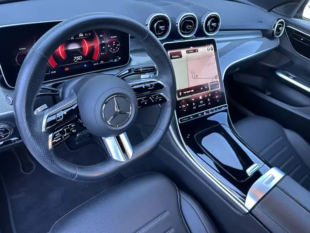 Mercedes-Benz C Class view 8