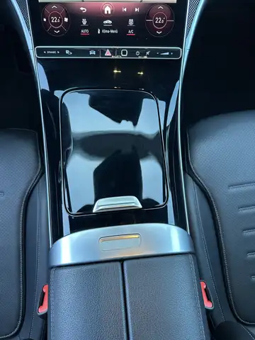 Mercedes-Benz C Class view 13