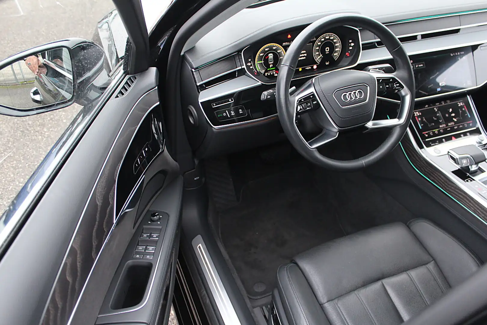 Audi A8 60 TFSI e PHEV quattro Schiebedach, ACC, Massag... Schwarz - 2
