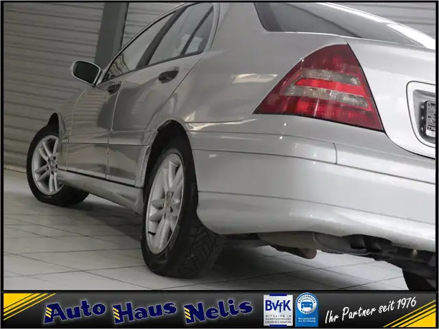 Mercedes-Benz C-Class view 20