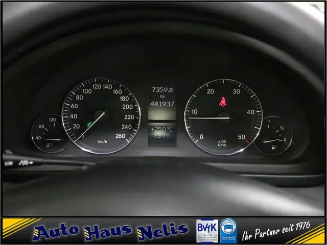 Mercedes-Benz C-Class view 12