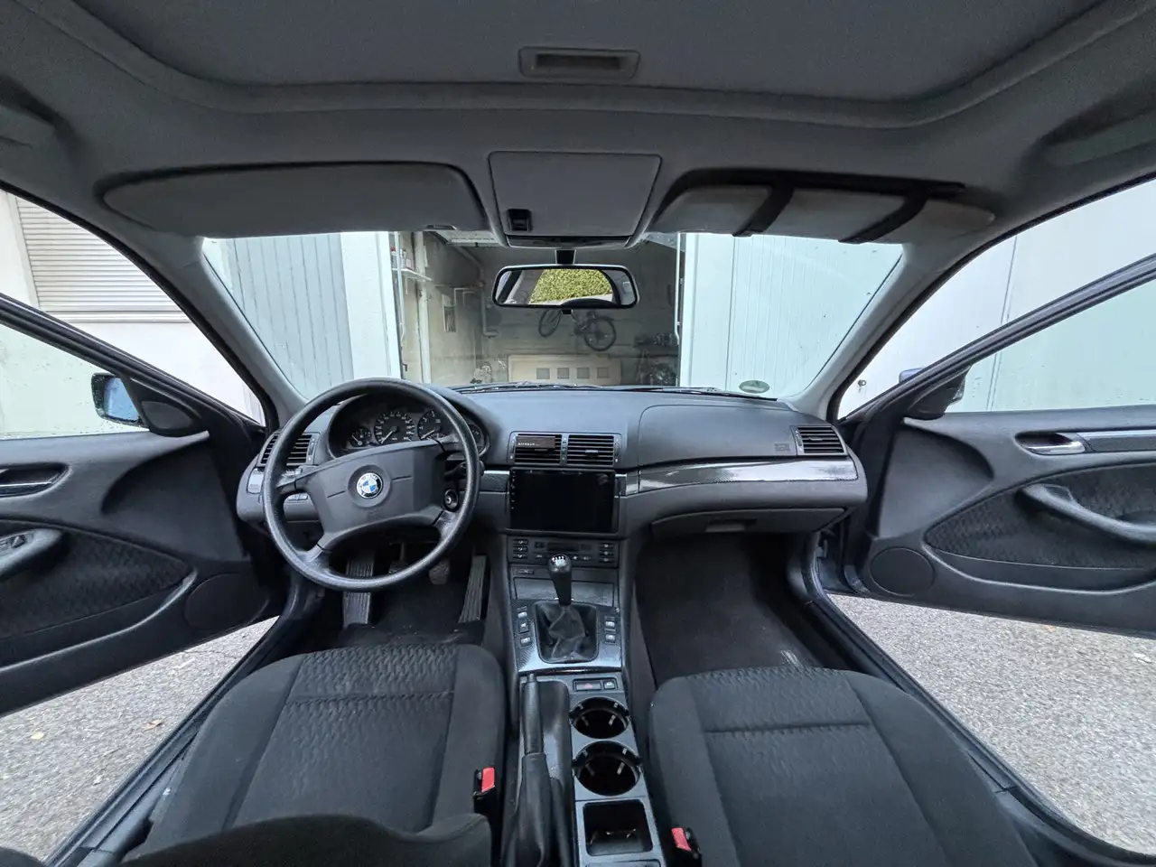 BMW 318i, foto 7