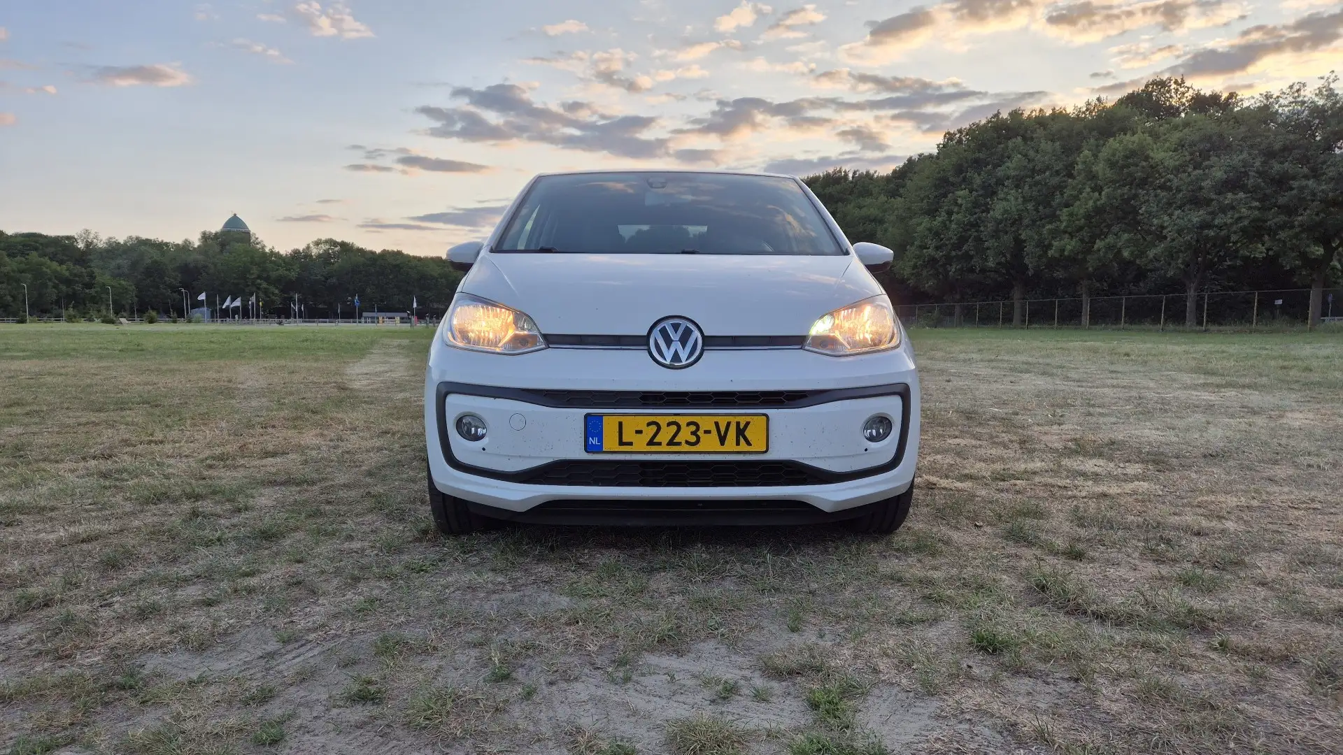 Volkswagen up! 1.0 BMT beats Wit - 1