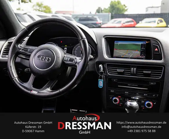 Audi SQ5 view 13