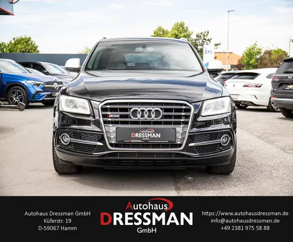 Audi SQ5 view 2