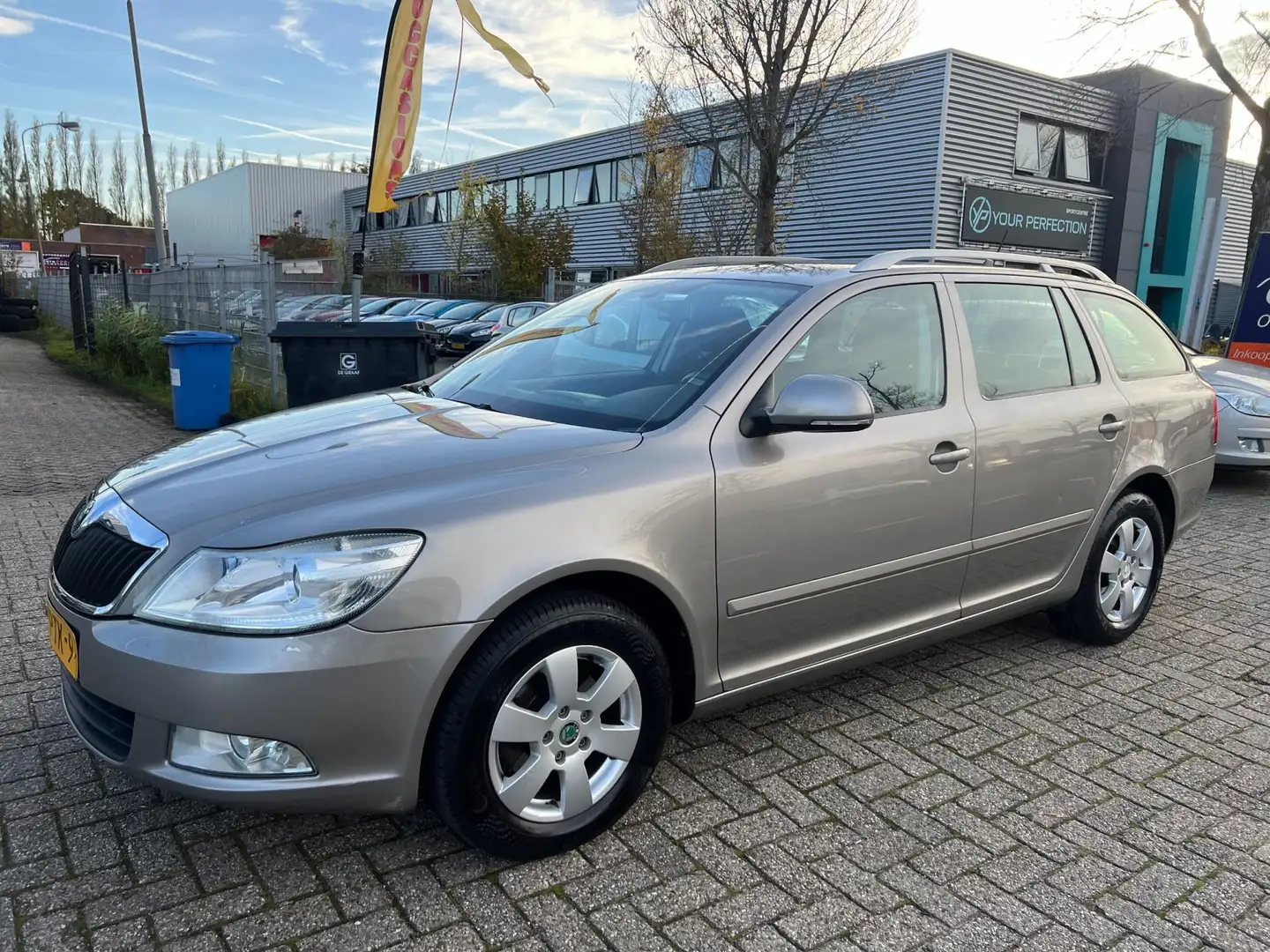 Skoda Octavia Combi 1.4 TSI - NIEUWE APK - TREKHAAK ! Beige - 2