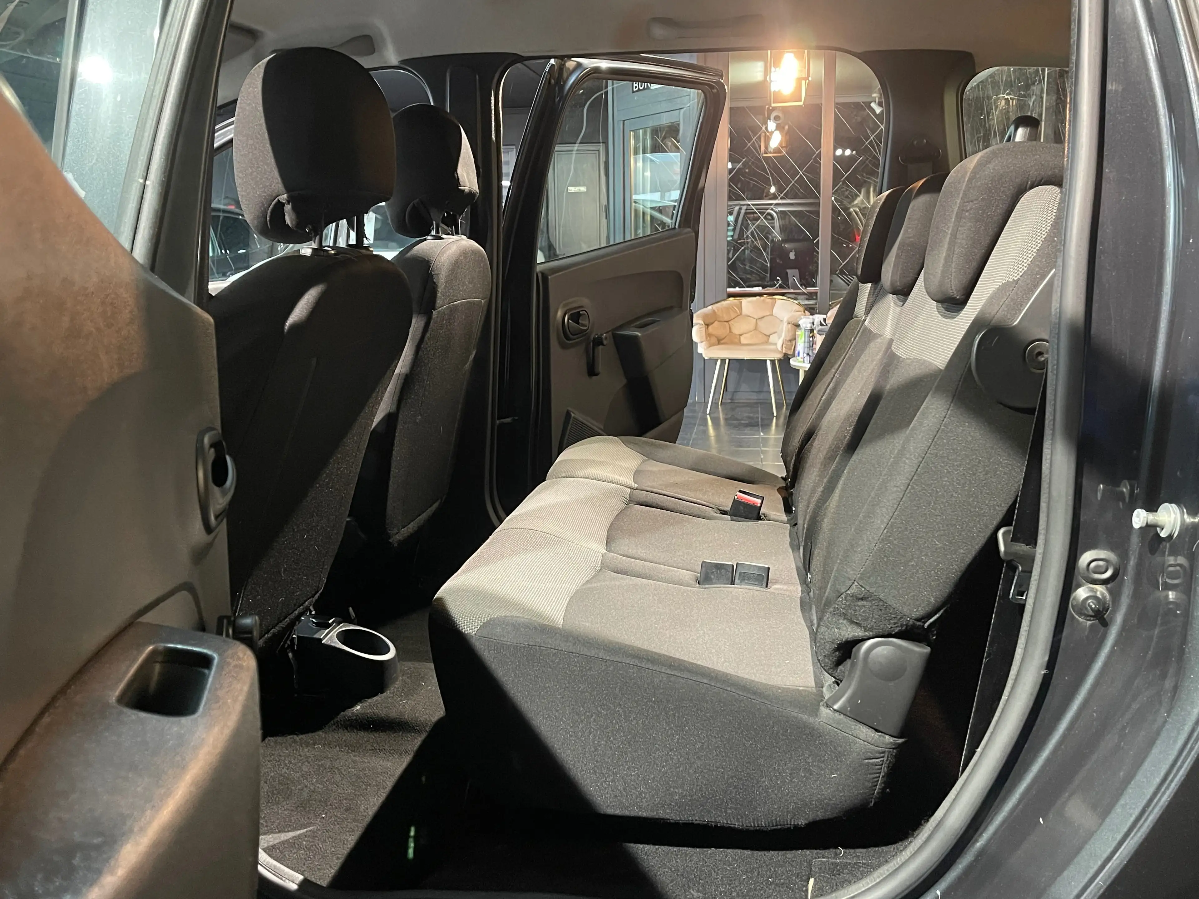 Dacia Lodgy 1.6i 7pl.*GARANTIE 1AN*1ER MAIN — photo 7