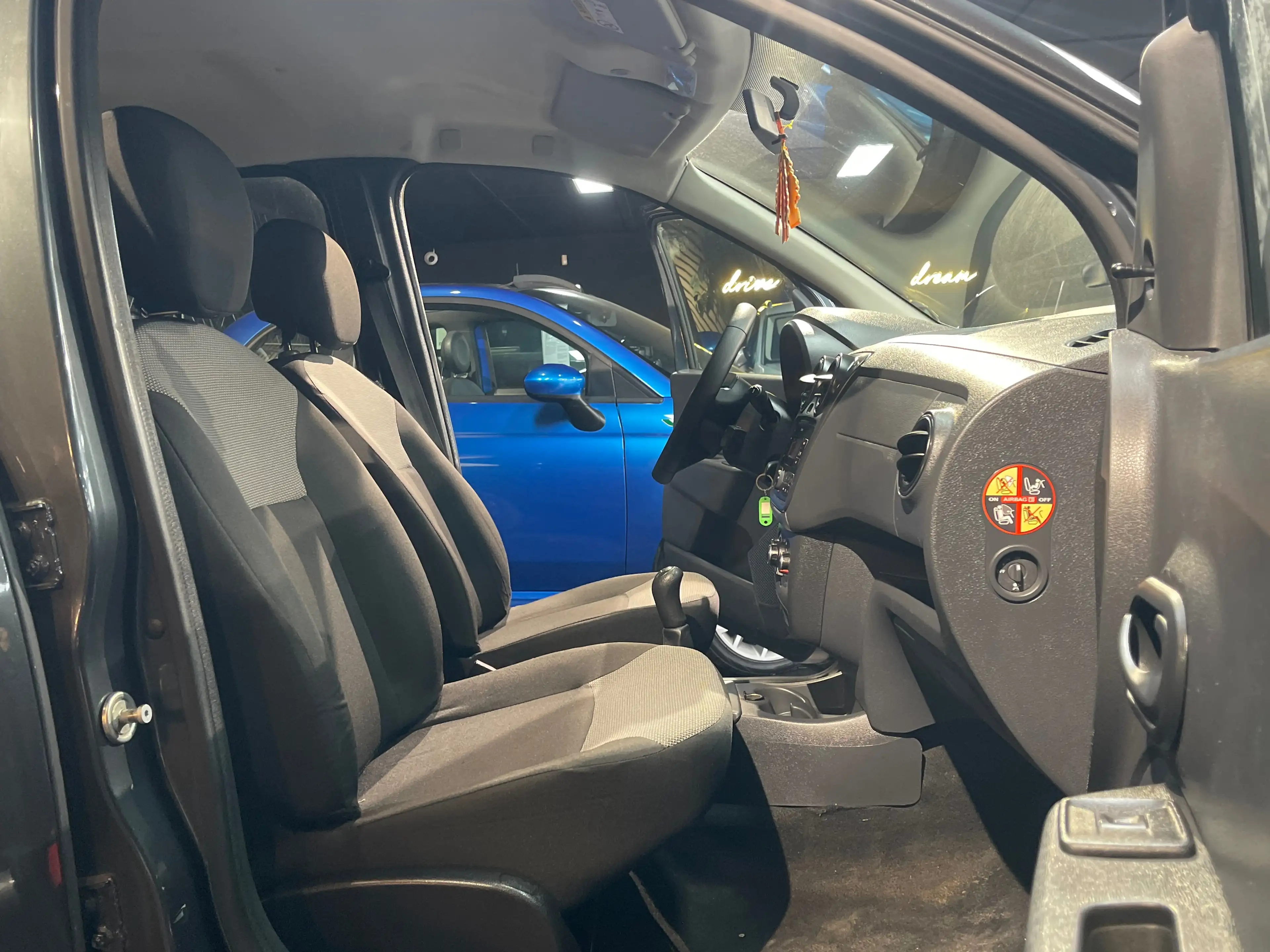 Dacia Lodgy 1.6i 7pl.*GARANTIE 1AN*1ER MAIN — photo 9