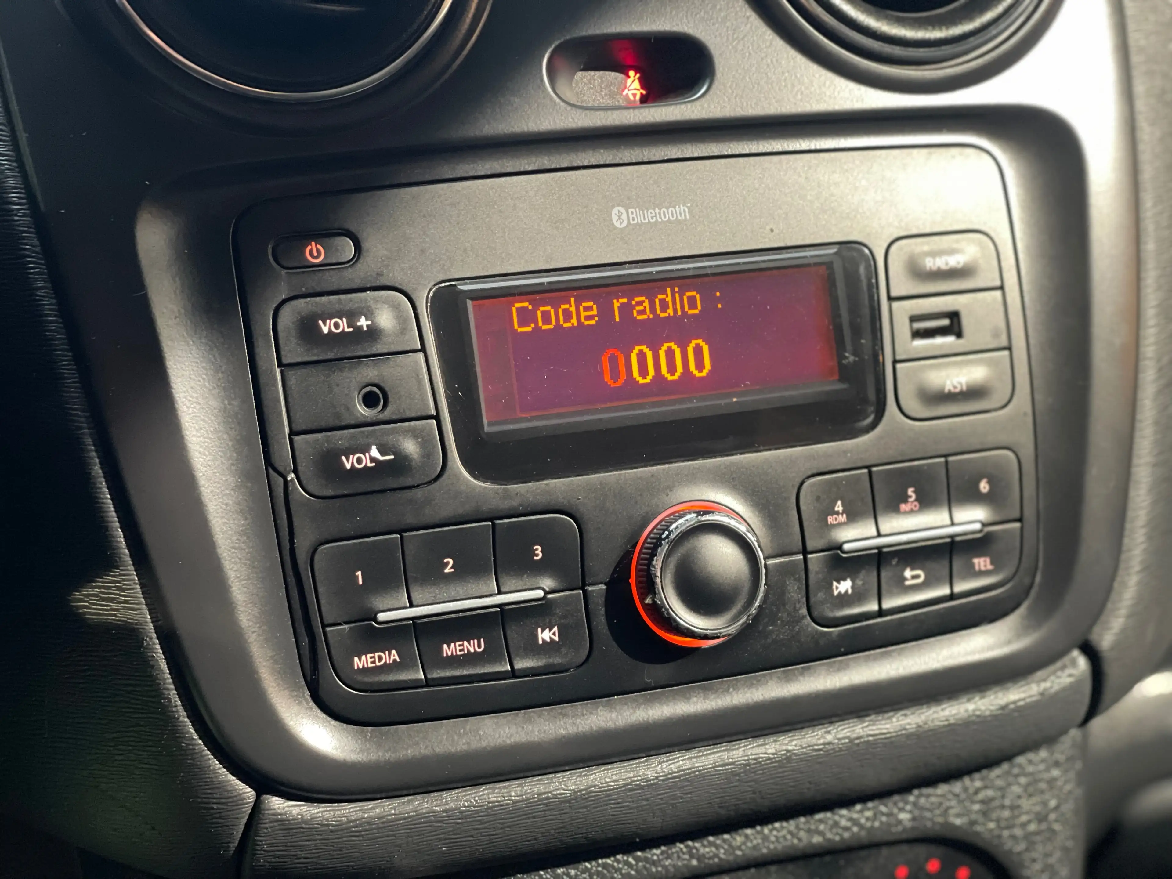 Dacia Lodgy 1.6i 7pl.*GARANTIE 1AN*1ER MAIN — photo 12