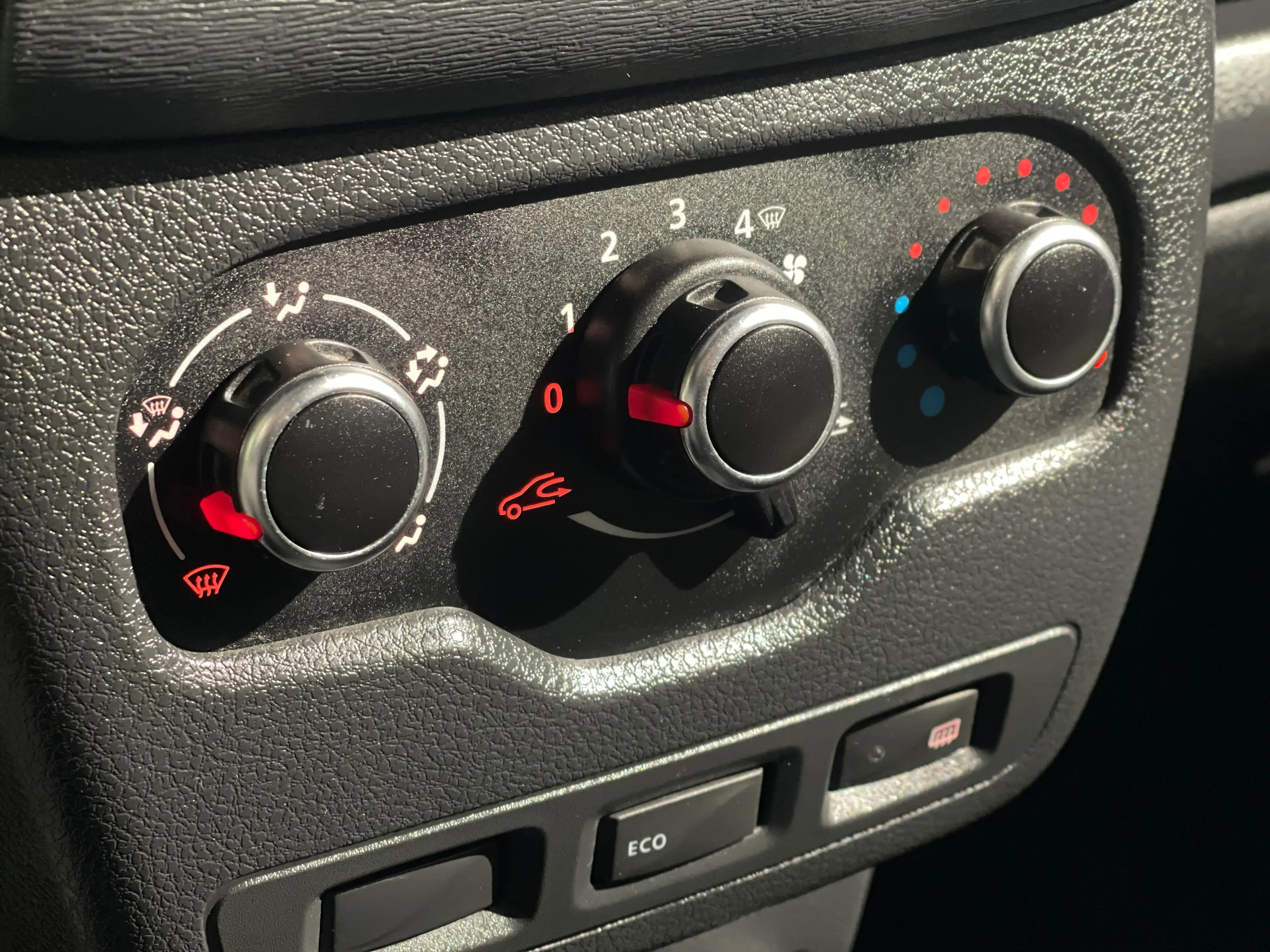 Dacia Lodgy 1.6i 7pl.*GARANTIE 1AN*1ER MAIN — photo 11