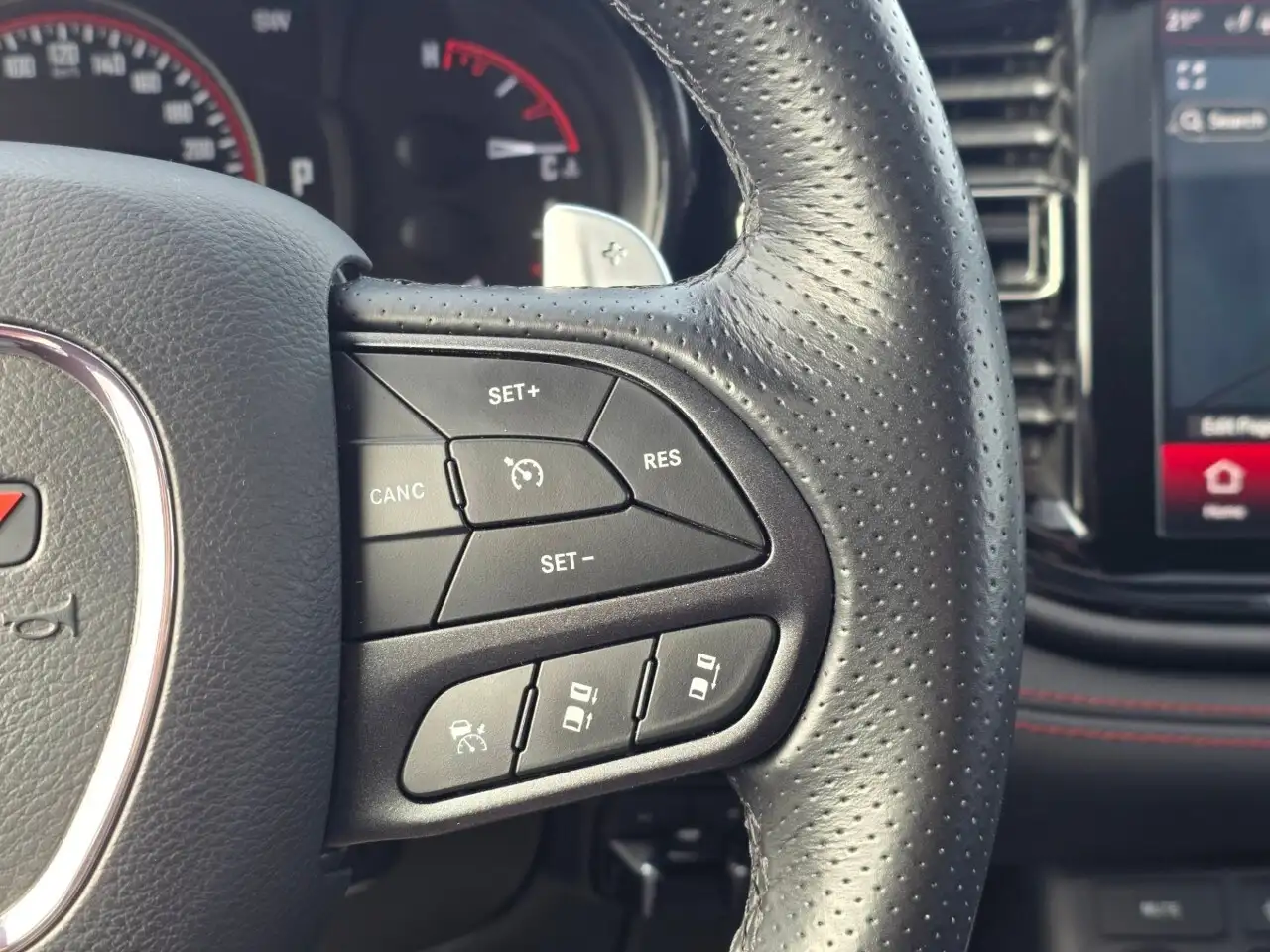 Dodge Durango снимка Dodge Durango