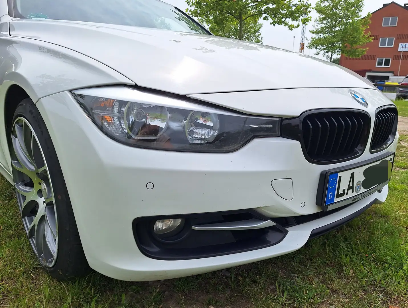 BMW 325 3er+Touring+Diesel+325d+Touring+Sport+Line Белый - 2