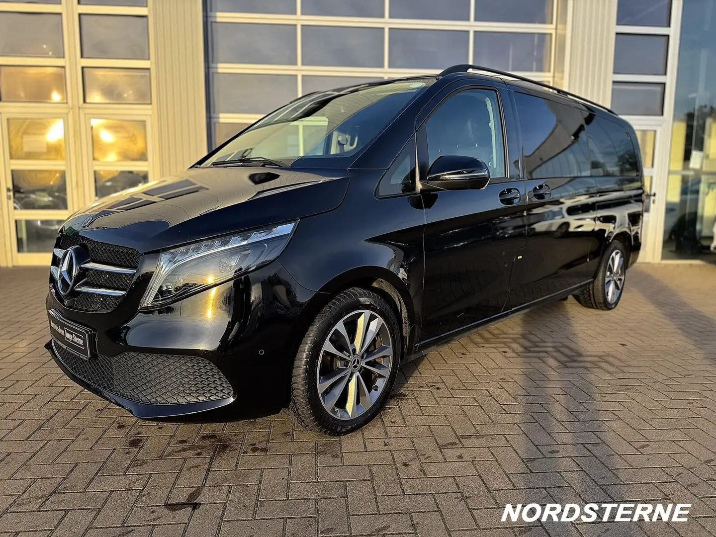Mercedes-Benz V 300 V 300 d AVANTGARDE EL +AIRMATIC+360°+STDHZG+LED Noir - 2