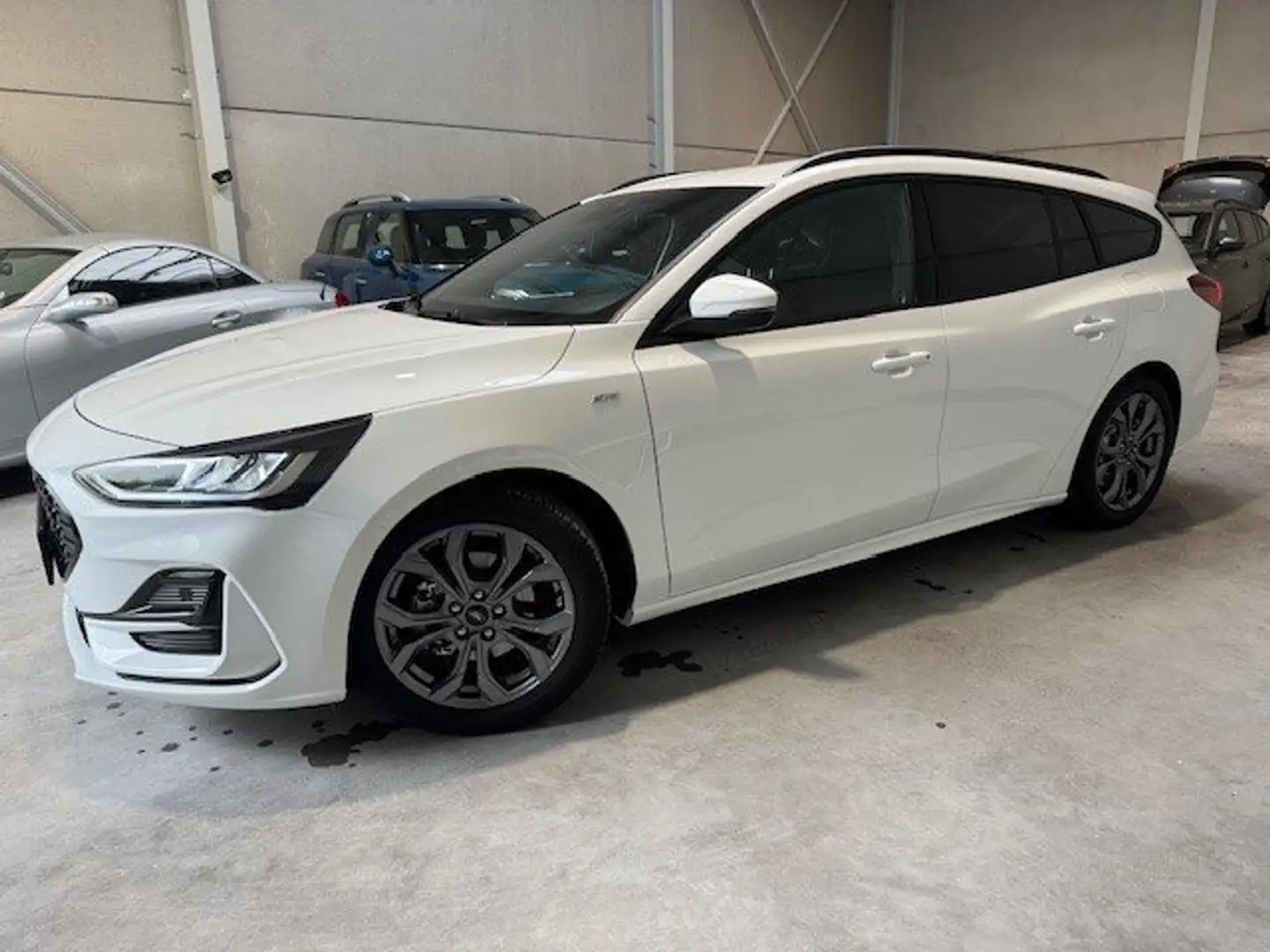 Ford Focus Clipper 1.0 EcoBoost MHEV ST-Line X Blanc - 2