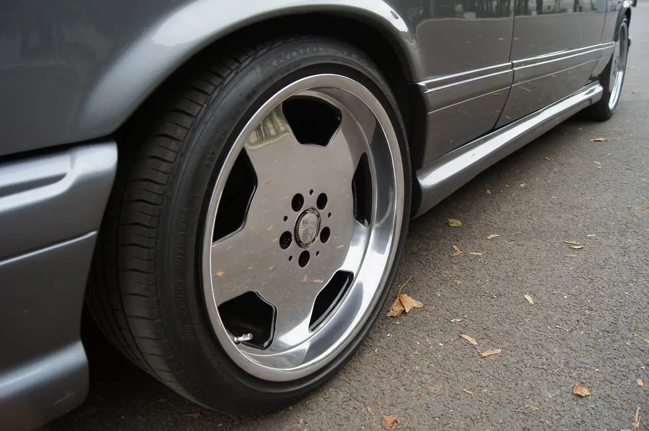 Mercedes-Benz 500 SEC, foto 10