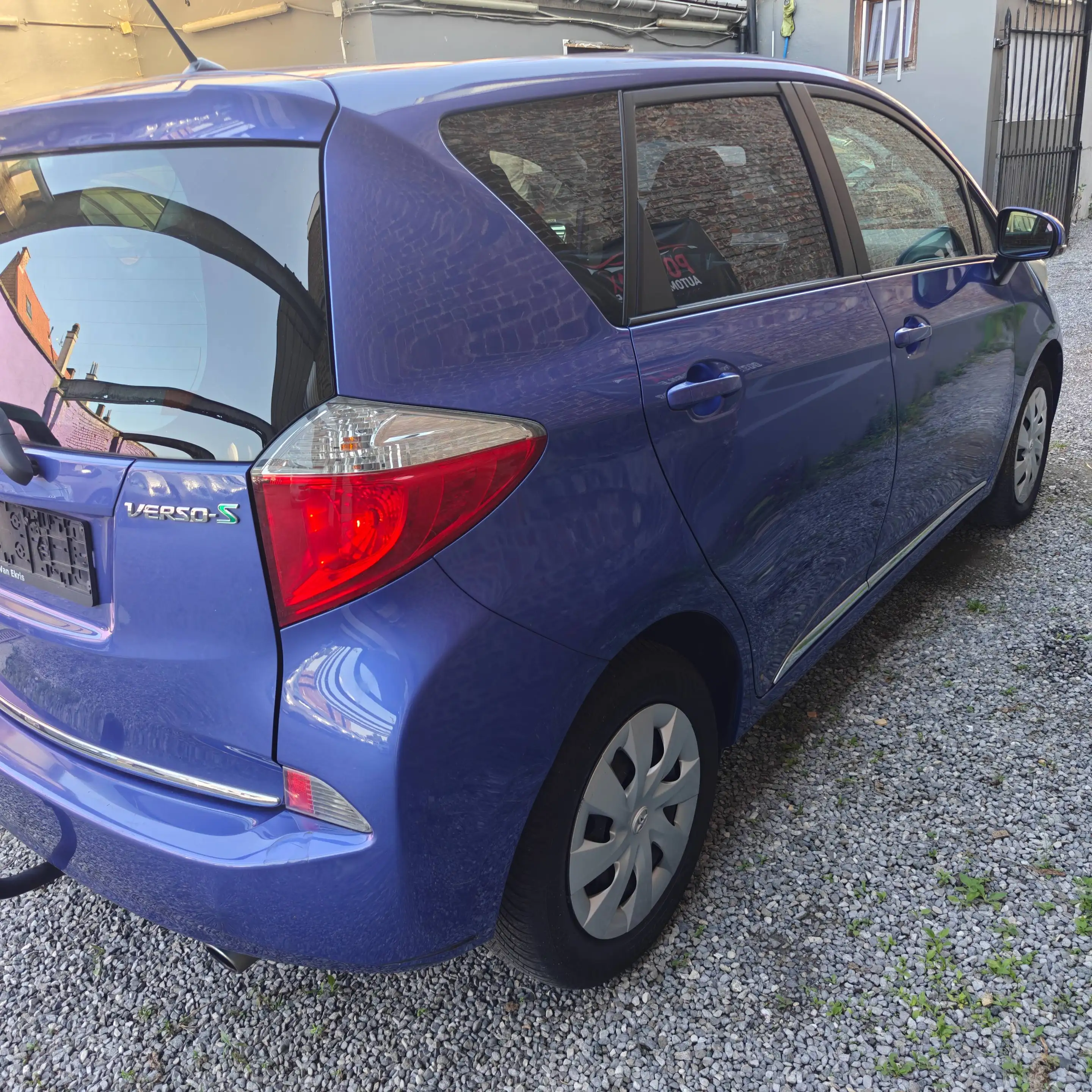 Toyota Verso-S Verso S 1.33 VVT-i Sol Multidrive S — photo 3