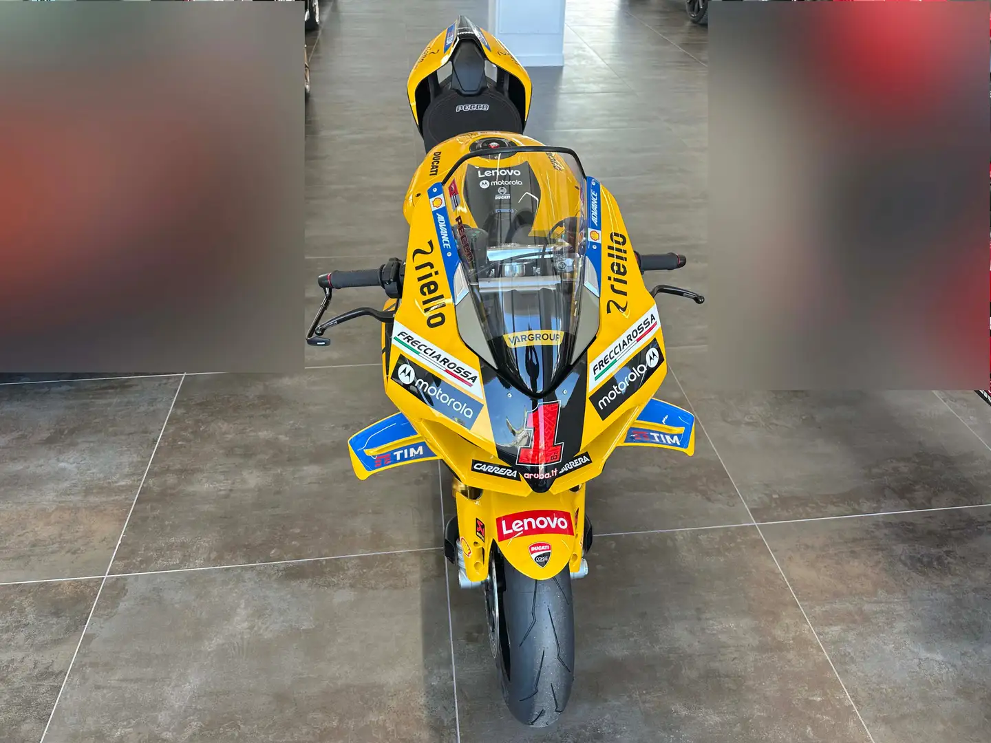 Ducati Panigale V4 BAGNAIA 2023 World Champion Replica - n. 74 di 263 Galben - 2