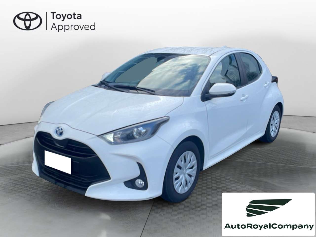 Toyota Yaris Hybrid Active MY22