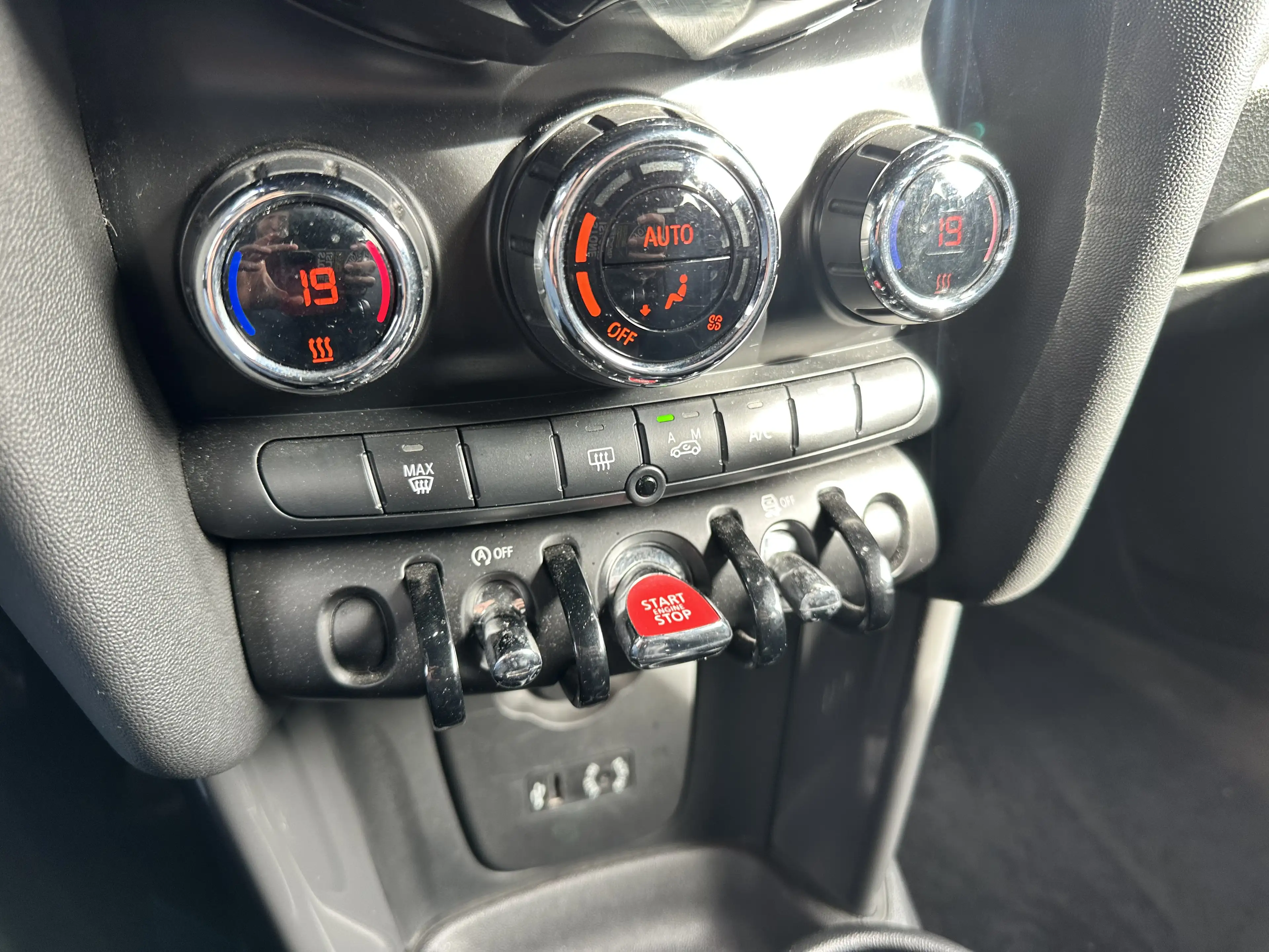 MINI Cooper D Mini 1.5 D Cooper — photo 9