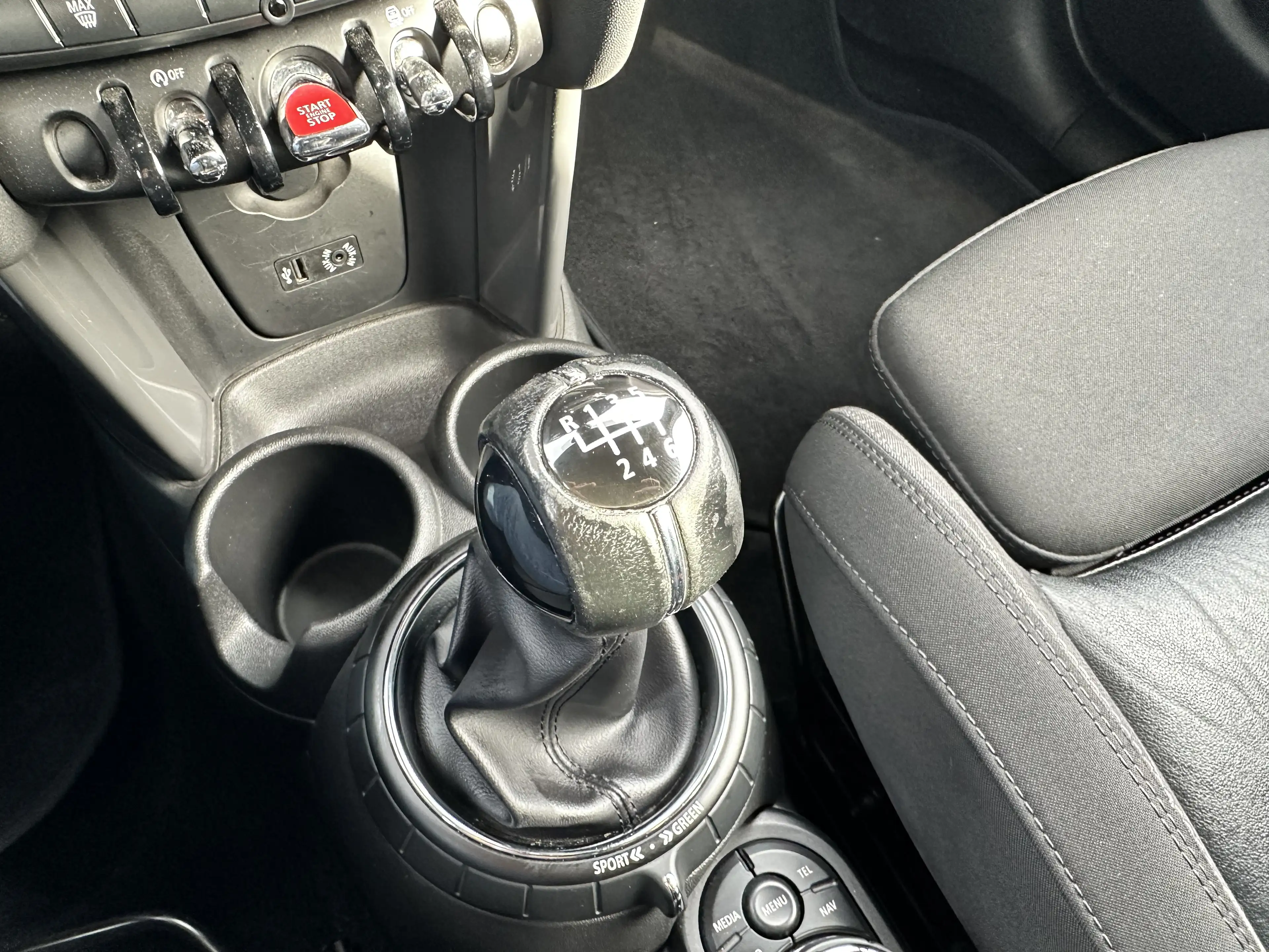 MINI Cooper D Mini 1.5 D Cooper — photo 10