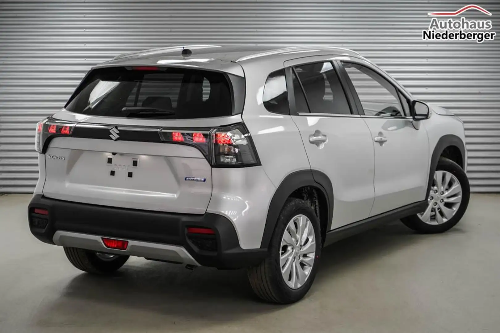 Suzuki S-Cross 1,4 2WD MT Mild-Hybrid GL+ - LAGER -LAG. 95 kW ... Zilver - 2