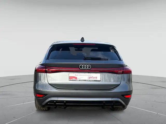 Audi E-Tron view 6