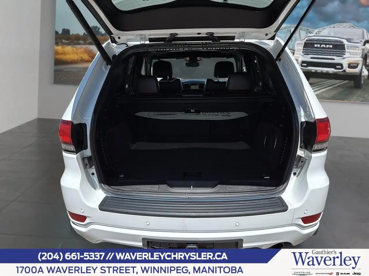 Jeep Grand Cherokee photo Jeep Grand Cherokee