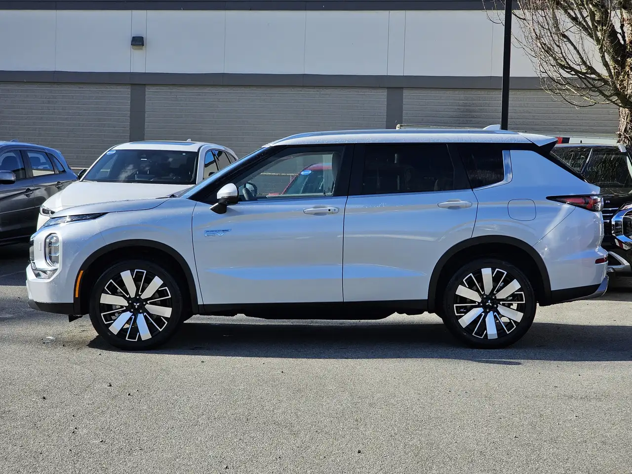 Mitsubishi Outlander снимка Mitsubishi Outlander