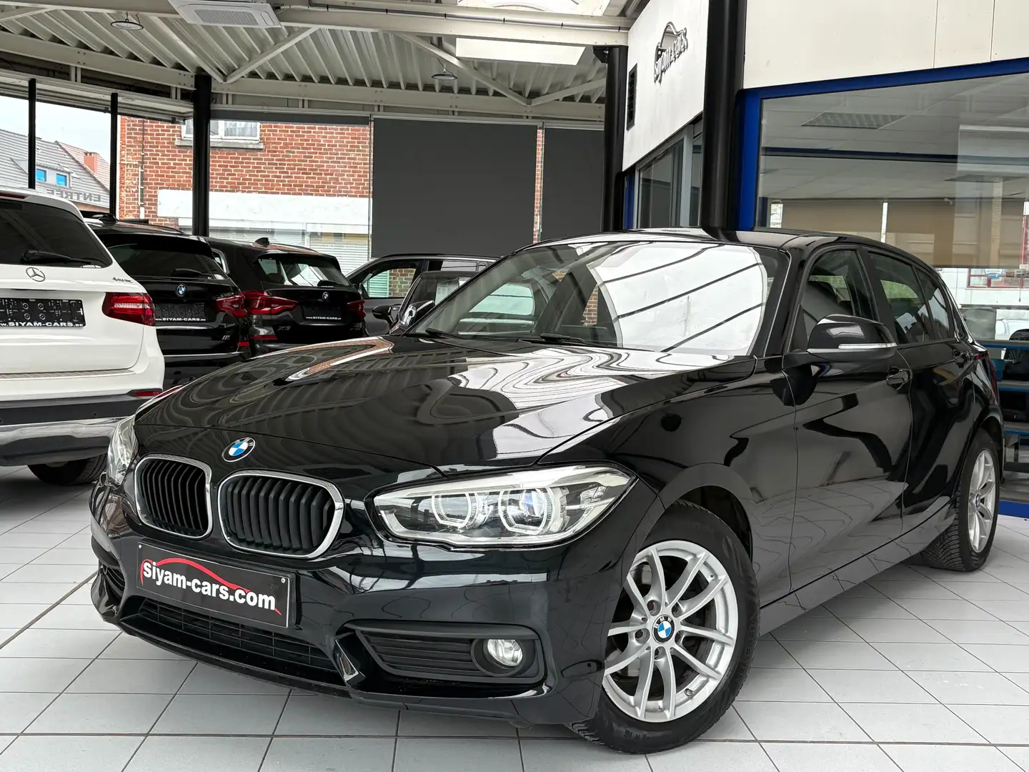 BMW 116 116 d * XENON * GPS * PDC * JANTES * SPORT * Noir - 1