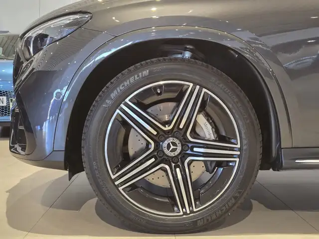 Mercedes-Benz GLC view 10