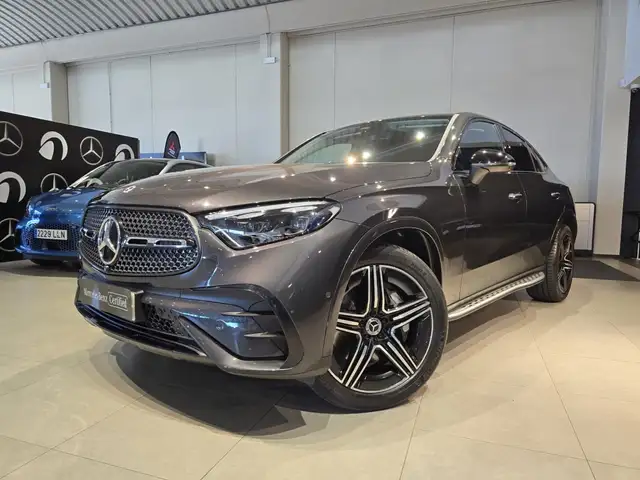 Mercedes-Benz GLC view 6